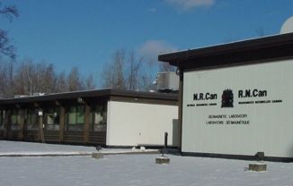 Le laboratoire géomagnétique de RNCAN Le laboratoire géomagnétique de RNCAN